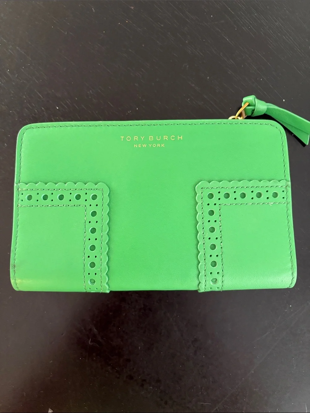 Tory Burch Bright Green Scalloped Zip Wallet